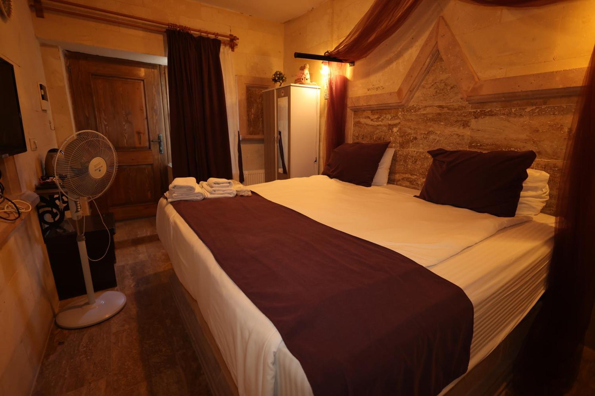 Lucky Luke Stone House Lägenhet Göreme Exteriör bild